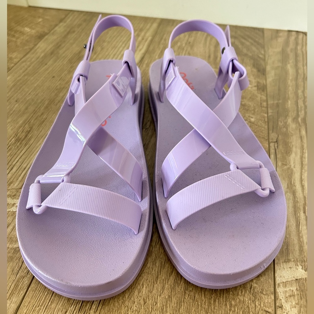 Petite Jolie lavender strappy adjustable sandals. Worn once. Size 8.